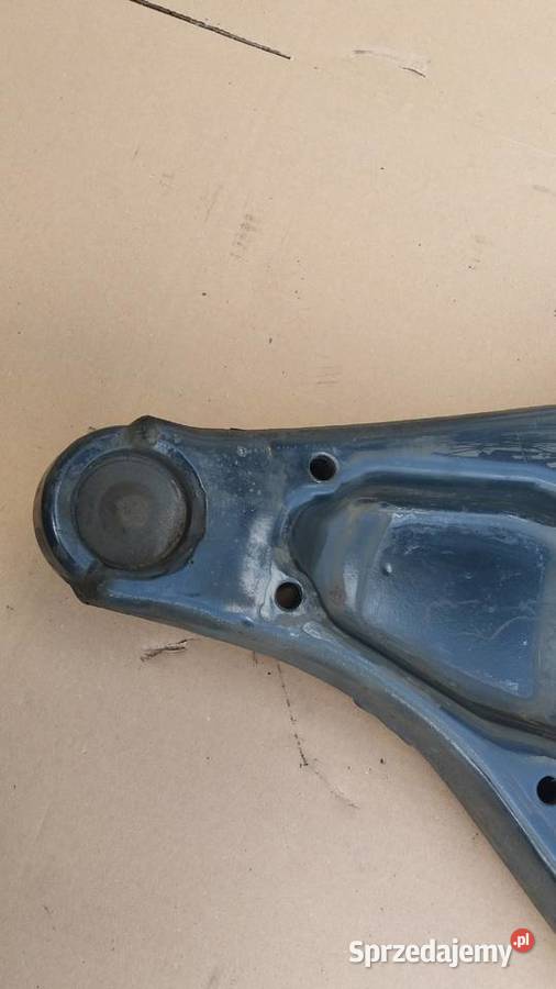 Wahacz dolny i górny lewa strona IVECO DAILY Chomentówek