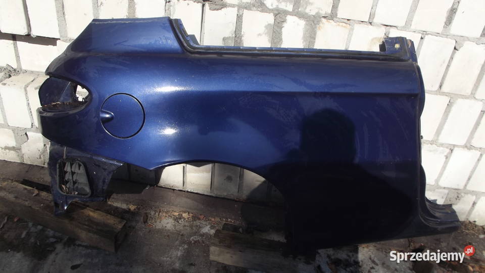 Alfa Romeo 147 3d błotnik prawy tył Poznań