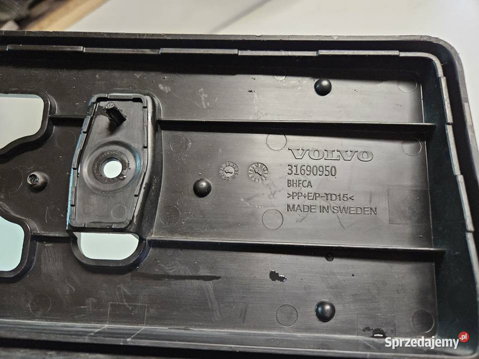 VOLVO XC40 LIFT RAMKA PODSTAWA TABLICY Międzychód