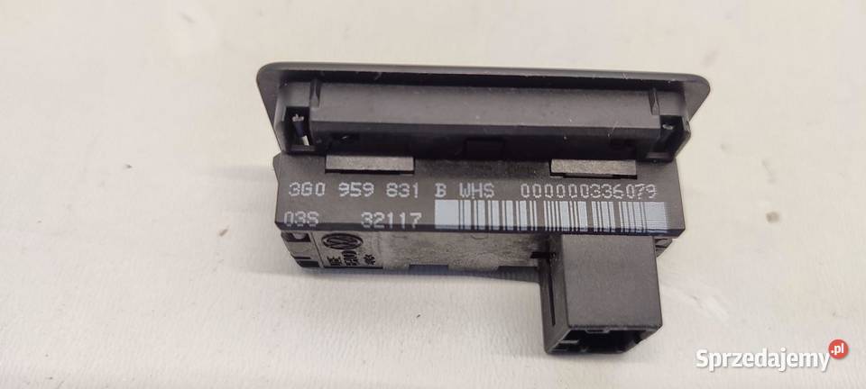 VW TIGUAN II PRZYCISK OTWIERANIA KLAPY osobowe