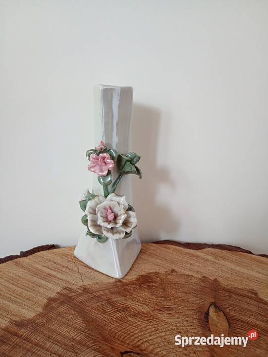 Śliczny Wazon z Różą porcelana stylowy wazonik z Włocławek