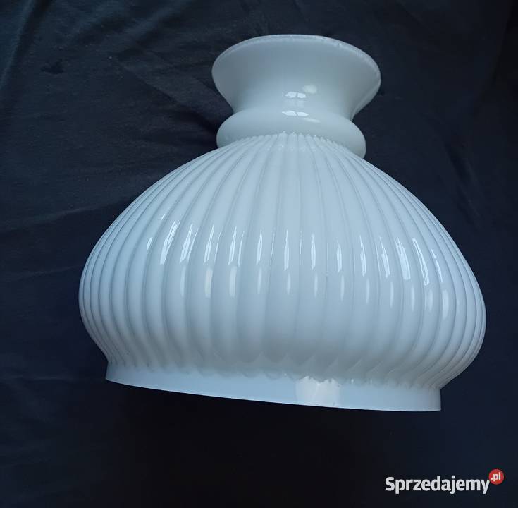Kanelowany klosz do lampy Aladyn szkło warstwowe wielkopolskie Koźminek