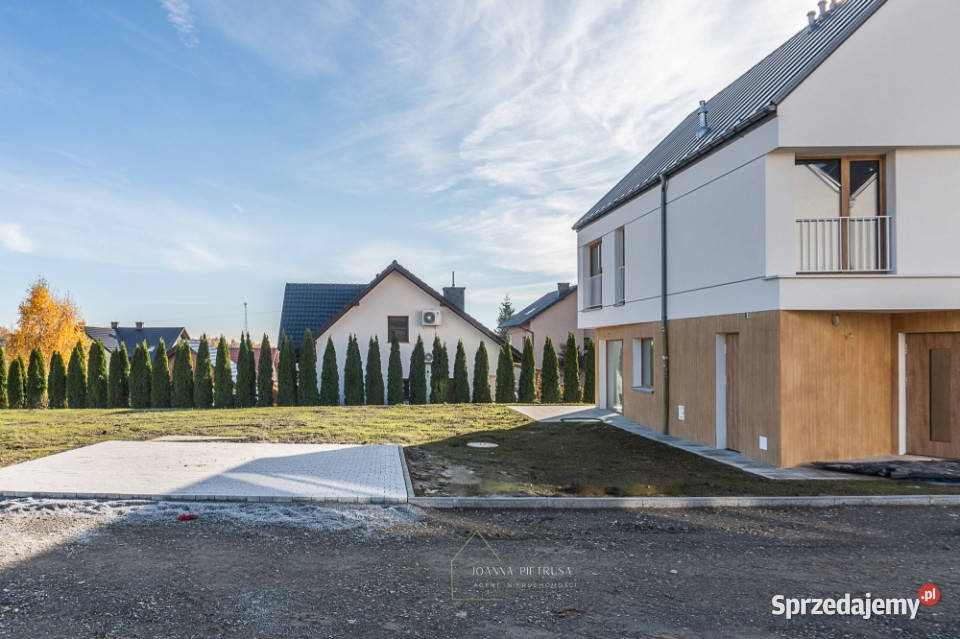 Dom 117 m2 z dużym ogrodem Ostatnie 2 lokale 15 sprzedam