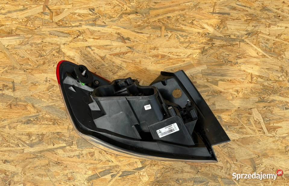 LAMPA TYŁ PRAWA RENAULT MEGANE 3 III COUPE osobowe Lampy tylne wielkopolskie Międzychód