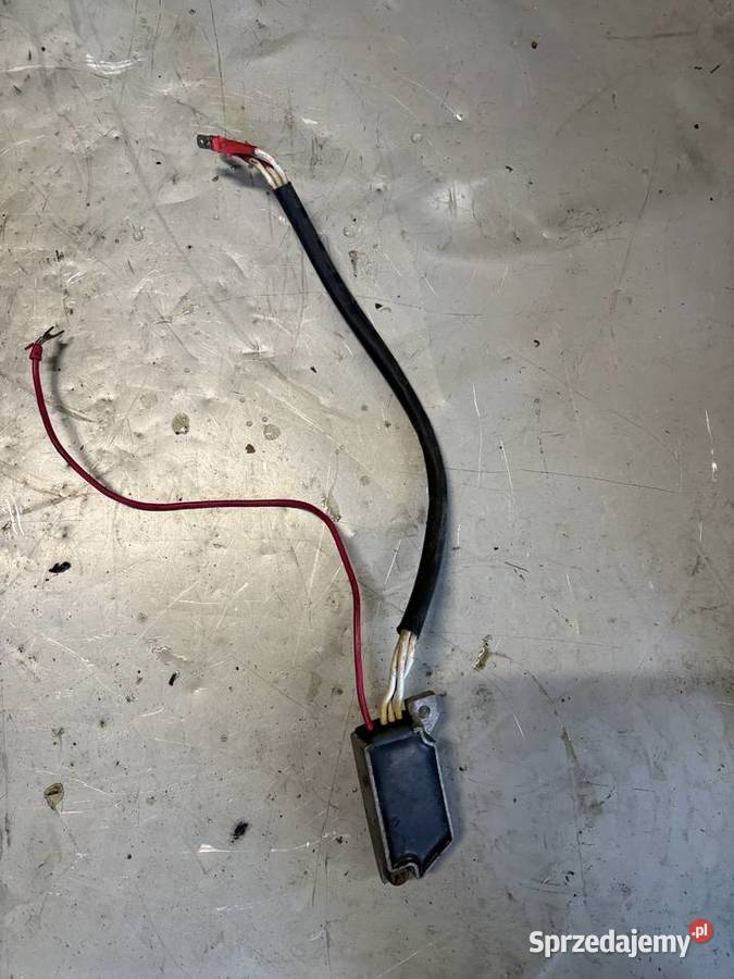 Yamaha Serow Serov 225 regulator napięcia 2002 Regulatory napięcia sprzedam