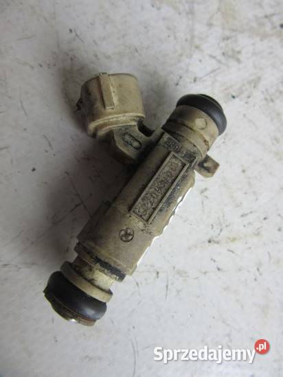 Hyundai Coupe II 20 16V WTRYSKIWACZ 0260930013