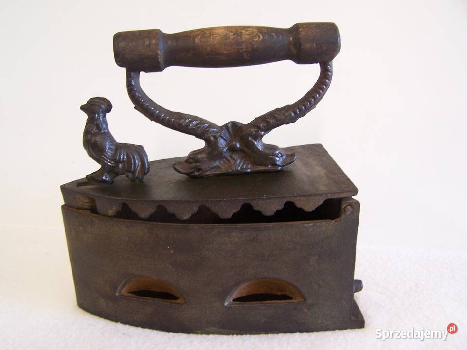 Zabytkowe żelazko na węgiel żeliwne z drewnianą Antyki Koszalin