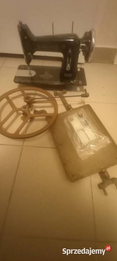 Sprzedam starą maszynę do szycia Łucznik Pozostałe Warszawa