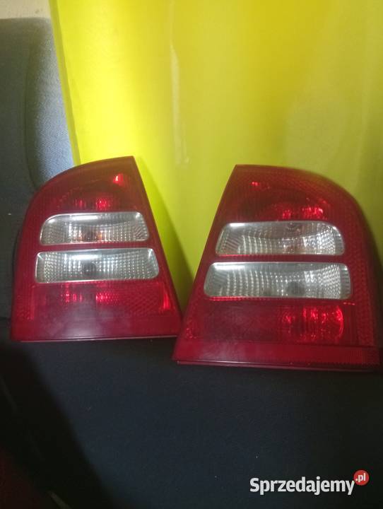 Lampy tylne do Skody Octavia prawa i lewa Będków