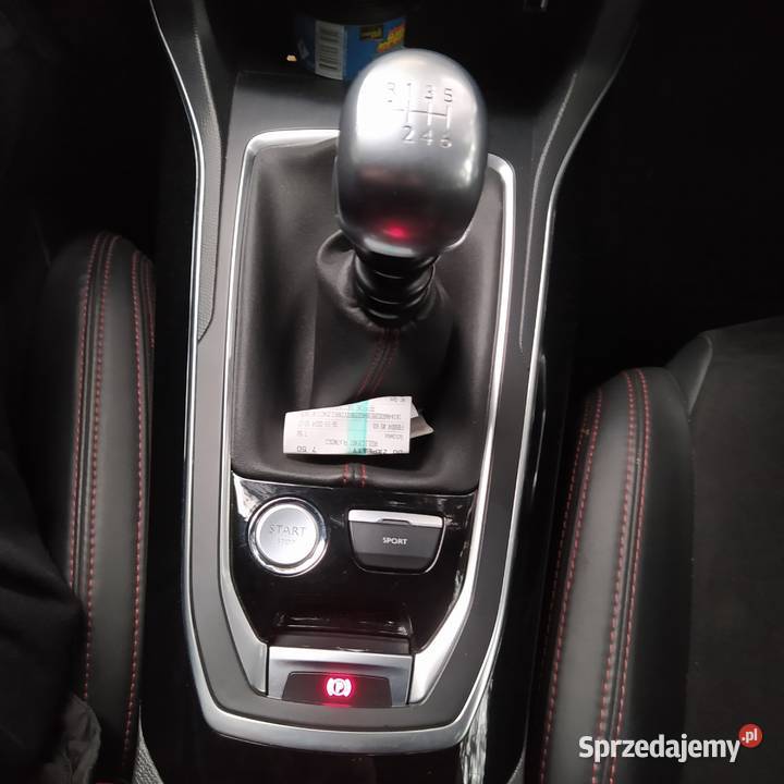 Peugeot 308 GTline 12 turbo Pure Tech 130 koni światła do jazdy dziennej