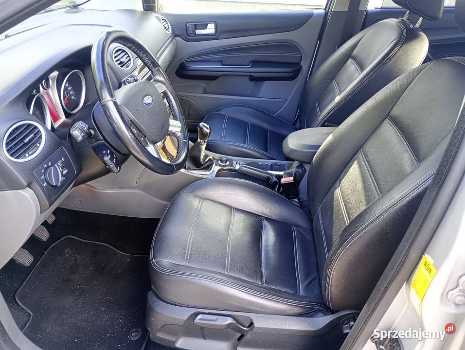 Śliczny ford focus Ghia zamiana