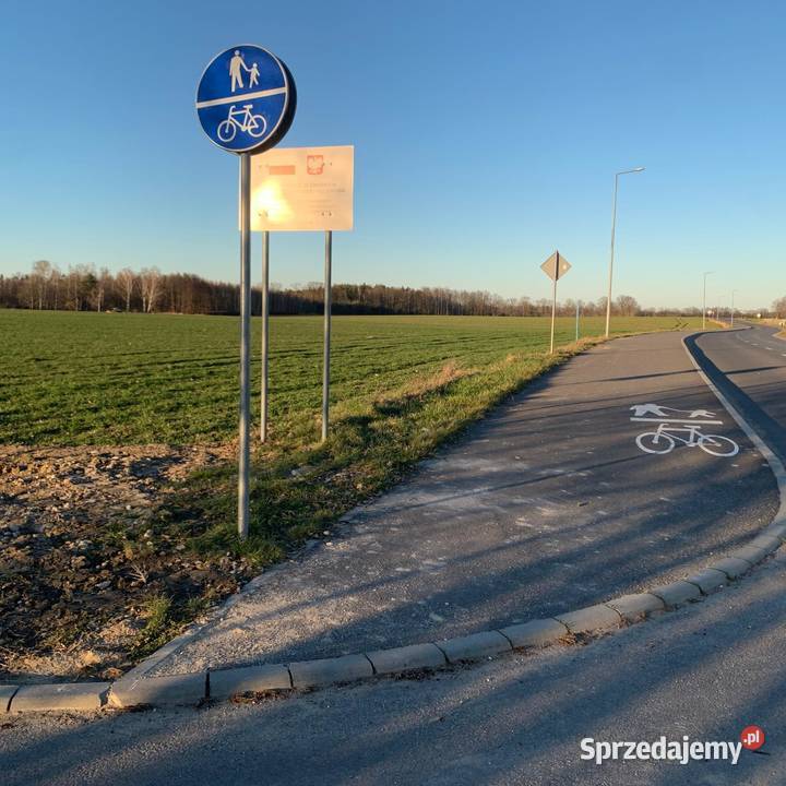 Działki budowlane 30 ar Kruszyn media potencjał