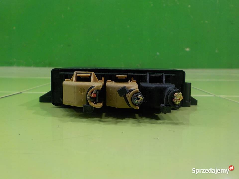 VOLVO C70 24 B AUT II 06r 2D modul parkowania Suków