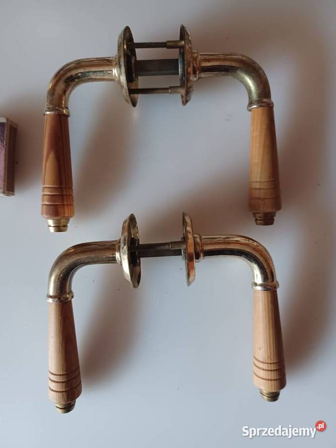 Dwa komplety klamek Mosiądz drewno wielkopolskie sprzedam
