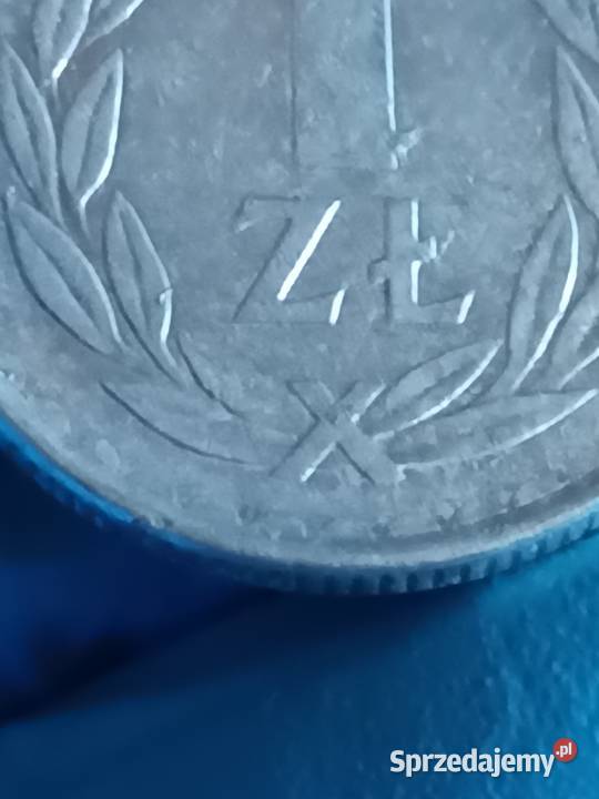 Sprzedam trzecia monete 1 zl 1982 r Cienka Data Chełm