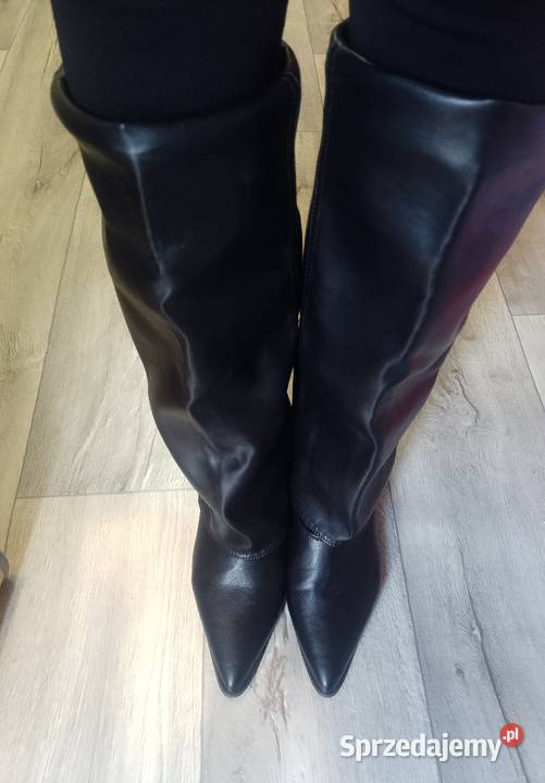 4142 Czarne Mega wygodne kozaki kowbojki sprzedam