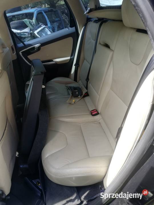 Komplet foteli kanapy plus boczki Volvo XC60 12r Zduńska Wola sprzedam