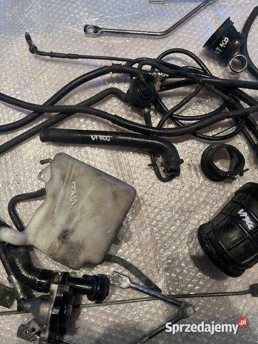 Honda VT700 VT 750 VT800 węże mocowania zbiornik wielkopolskie Poznań sprzedam