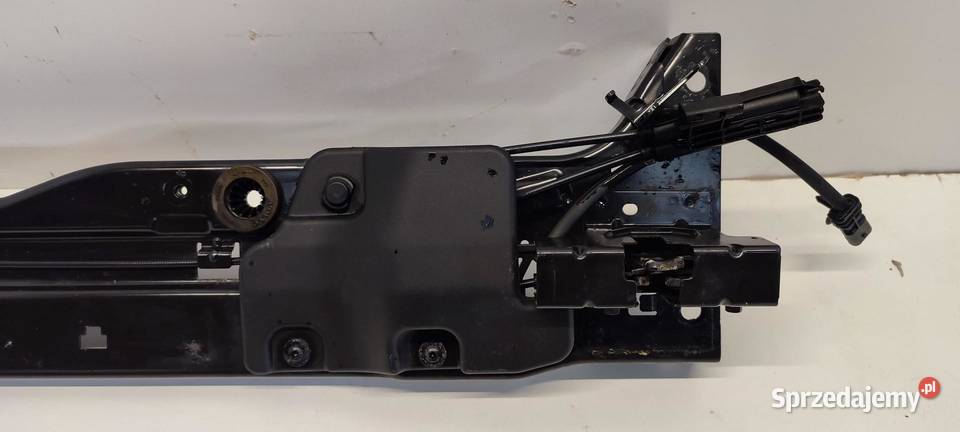 VOLVO XC40 PAS PRZEDNI KOMPLET ZAMKÓW 32297098 osobowe dolnośląskie