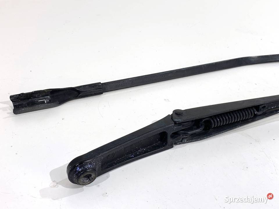RAMIĘ WYCIERACZKI KOMPLET PRZÓD AUDI A4 B9