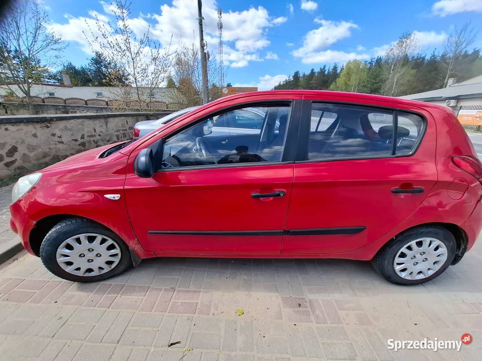 Hyundai i20 125 benzyna 2012 niskie spalanie 1248cm3 Skarżysko-Kamienna sprzedam