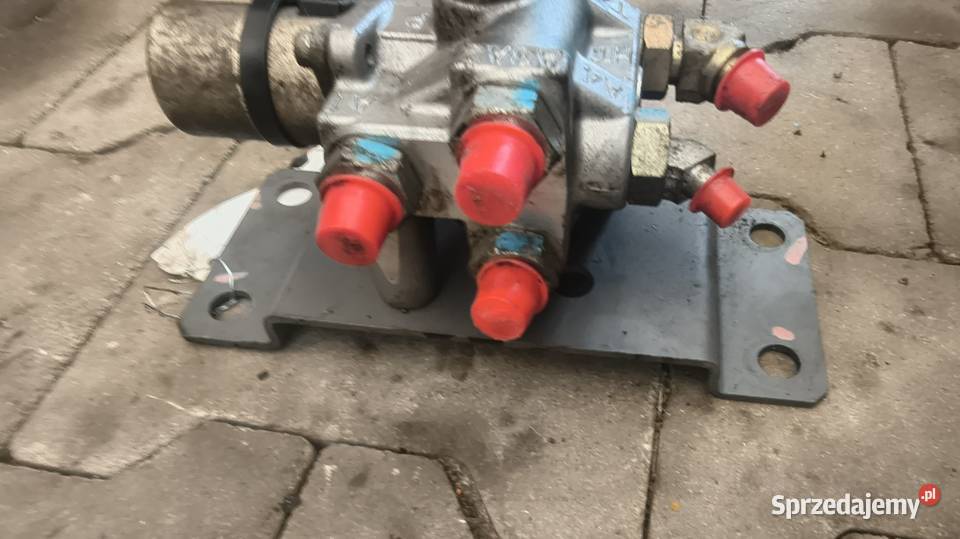 Elektrozawór Rozdzielacz hydrauliczny Hitachi ZX Staszów