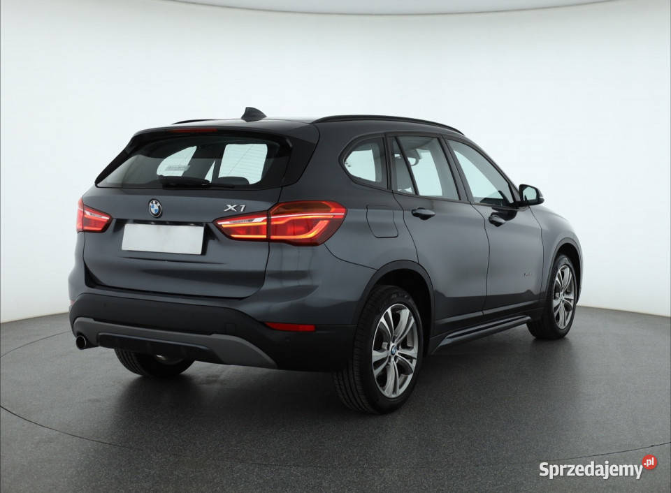 BMW X1 xDrive18d elektryczne lusterka Piaseczno