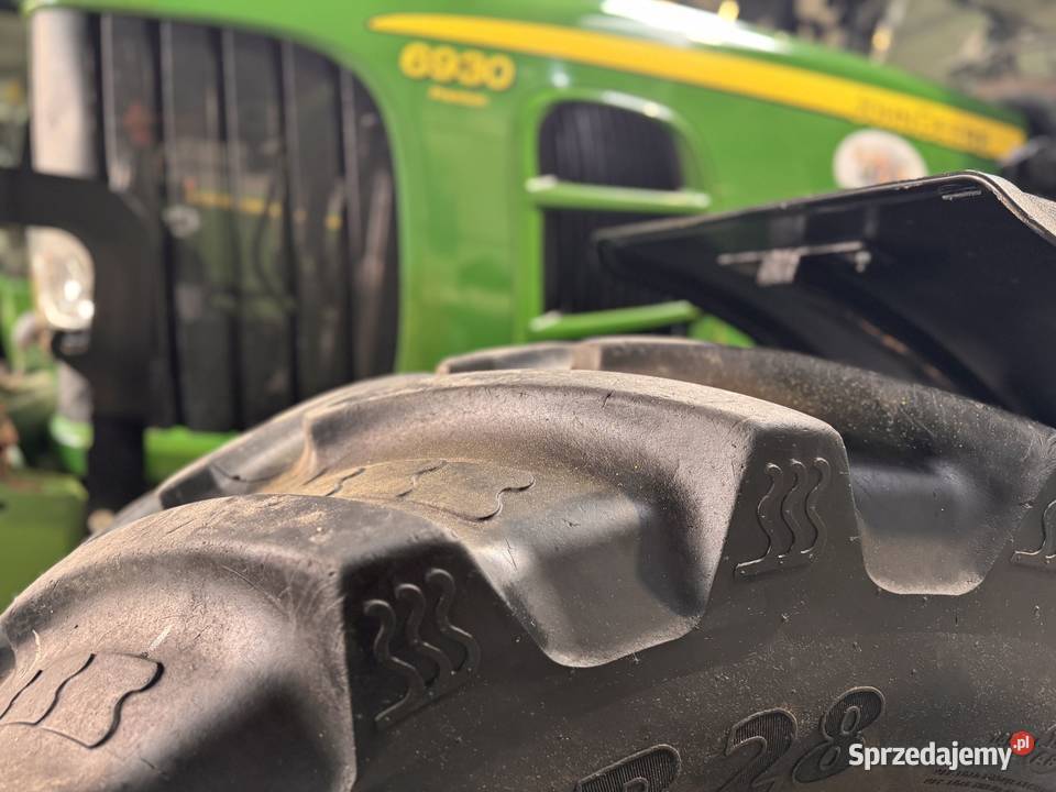 Ciągnik rolniczy John Deere 6930 Premium 180 4X4 Lubowidz