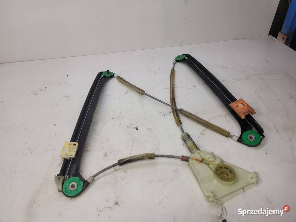 MECHANIZM SZYBY LEWY PRZÓD AUDI A3 8P4837461A Przystajń