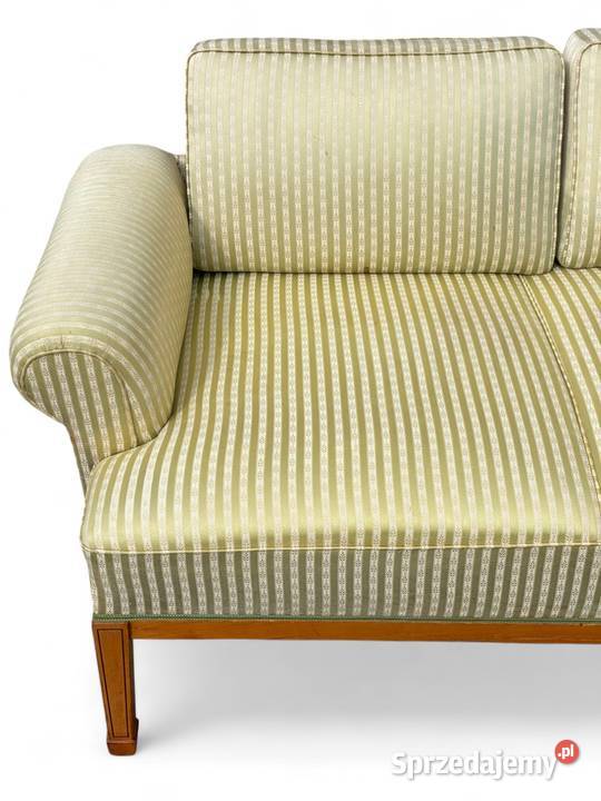 Jasna sofa trzyosobowa vintage na zwężanych zachodniopomorskie Gryfice