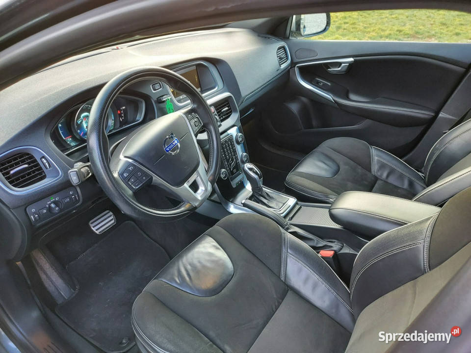 Volvo V40 20D3 RDESIGN navi full automat chromy Drelów