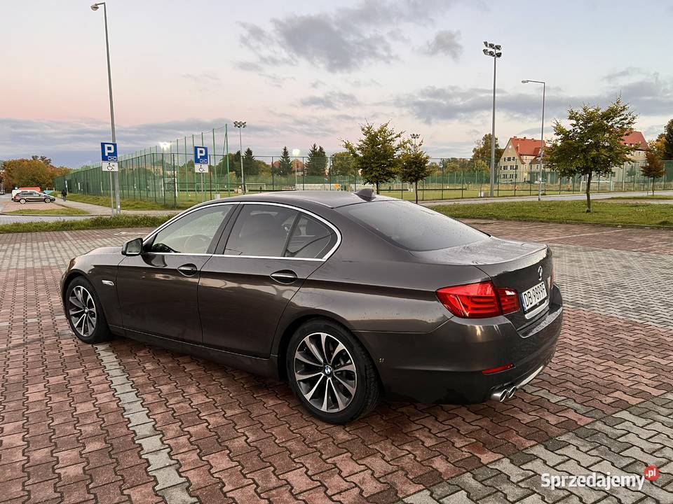BMW 520d F10 reflektory ksenonowe Wałbrzych