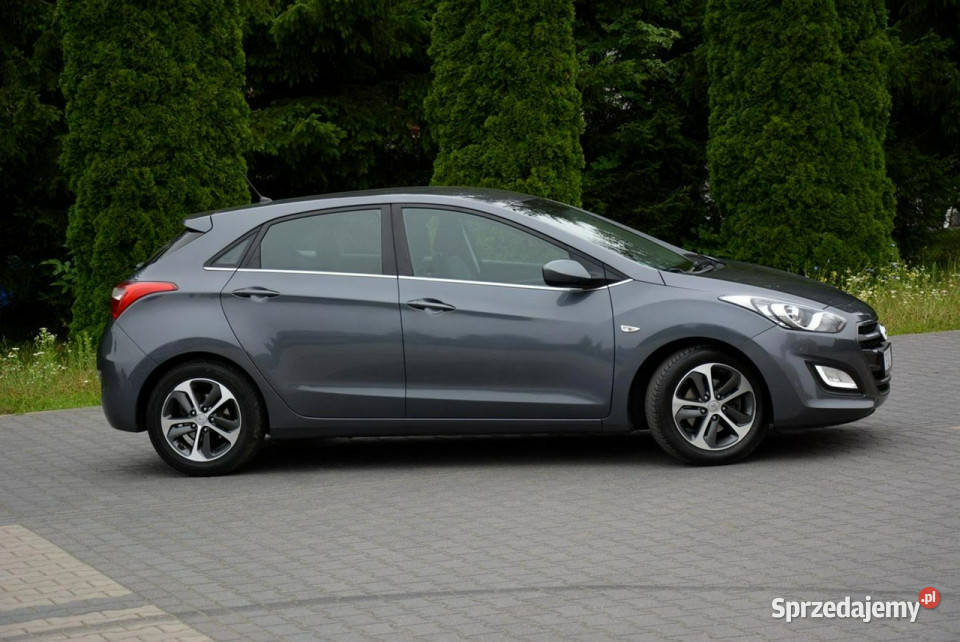 Hyundai i30 Lift 102 przebieg Duża Navi Kamera Ostrów Mazowiecka