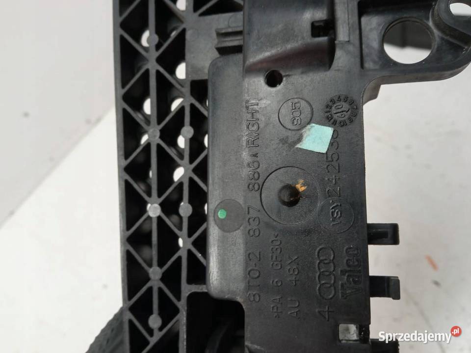 KLAMKA ZEWNĘTRZNA PRAWA PRZÓD 8R 8T02837886 Audi świętokrzyskie