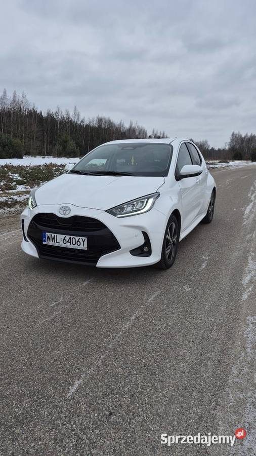 Toyota Yaris Style 2024 15 Hybryda Salon Polska hybryda Tłuszcz