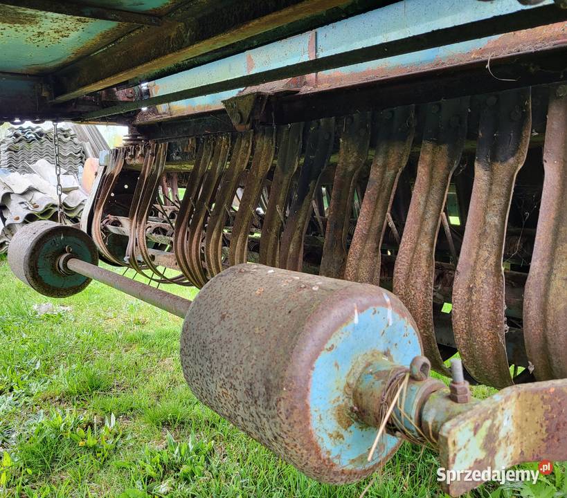 Przyczepa samozbierająca T072 uszkodzony Maćkowicze