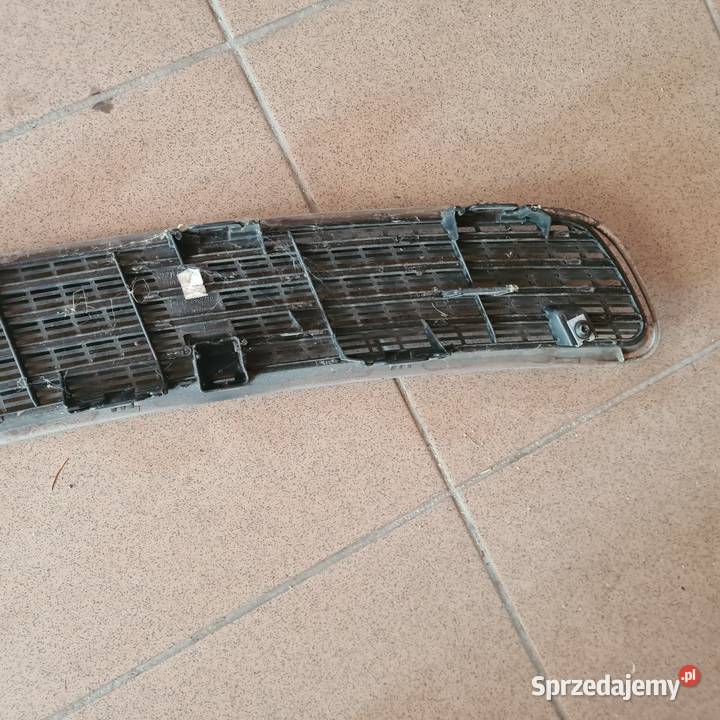 Mercedes w211 wlot kratka maski srebrny i czarny Części samochodowe Lublin