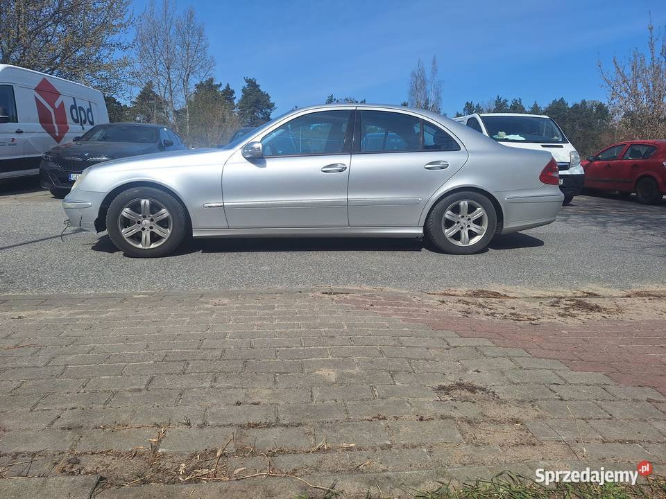 MercedesBenz Klasa E 200 benzyna 2004r Automatik 1796cm3 Toruń