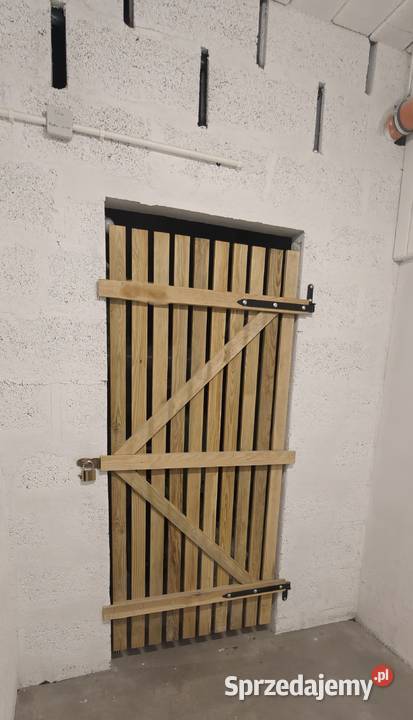 Nowe drzwi do piwnicy drewniane Dom i Ogród Poznań