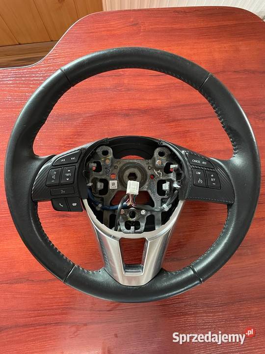 Kierownica multifunkcyjna skórzana Mazda 3 KF027 osobowe
