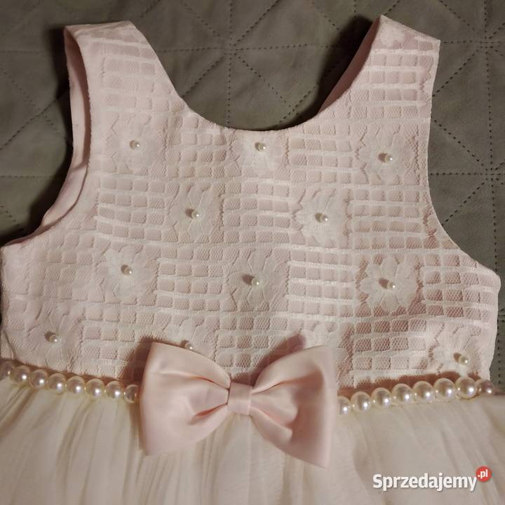 Sukieneczka różowa z kokardką i perełkami Zaścianki