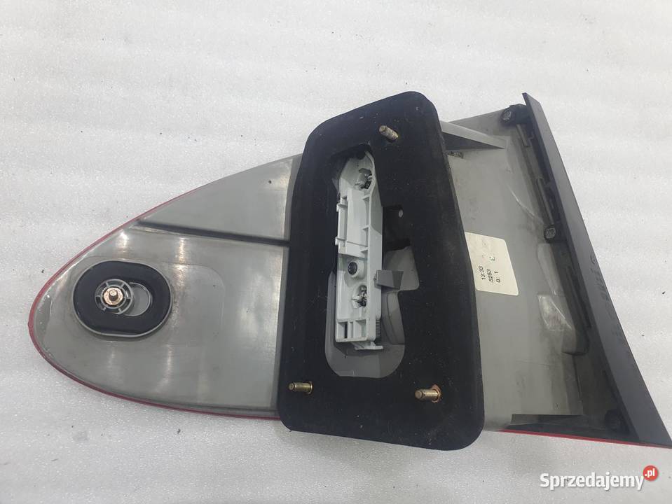 LAMPA PRAWY TYŁ MERCEDES W202