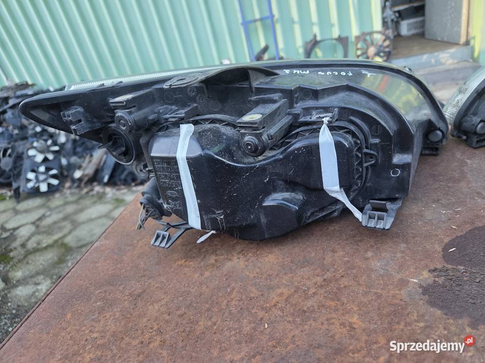 Lampy przednie Ford Focus MK2 sprzedam