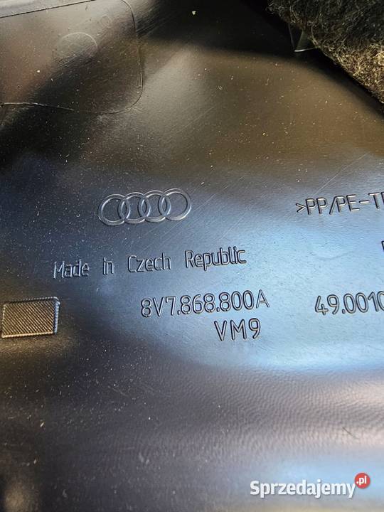 OSŁONA TYLNEJ ŚCIANY AUDI A3 8V CABRIO Tapicerki samochodowe Przystajń