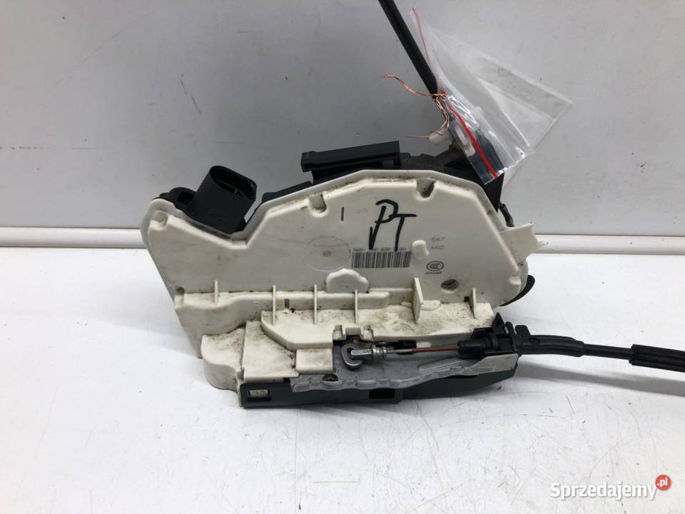 ZAMEK DRZWI PRAWY TYŁ VW CC B7 Hatchback