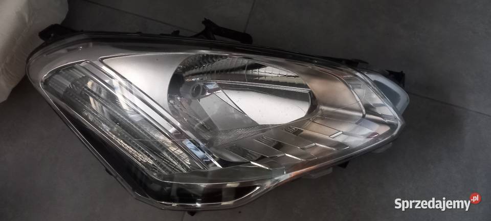 Peugeot partner 2015 lampy przednie przód Przeworsk