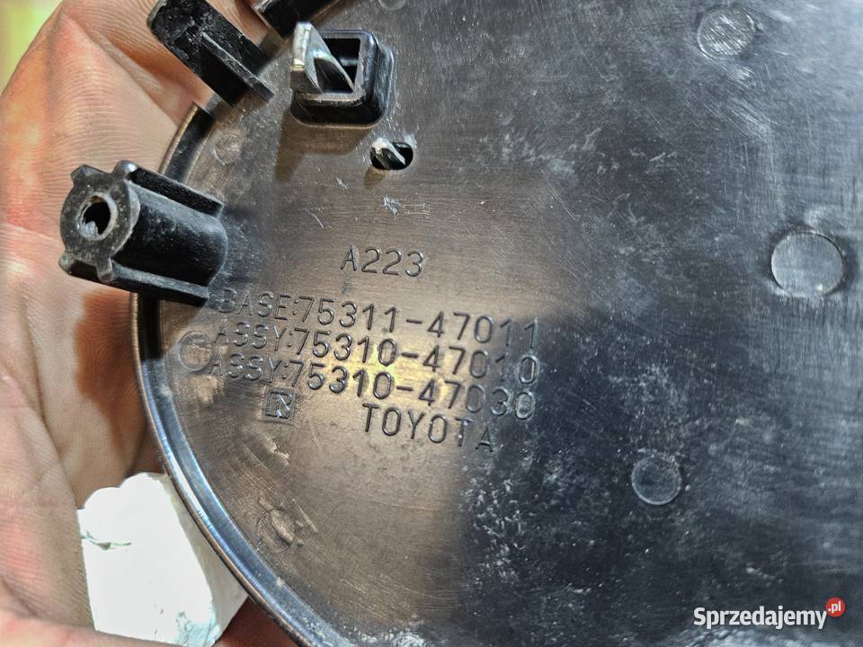 TOYOTA PRIUS III ZNACZEK EMBLEMAT PRZÓD osobowe wielkopolskie Międzychód
