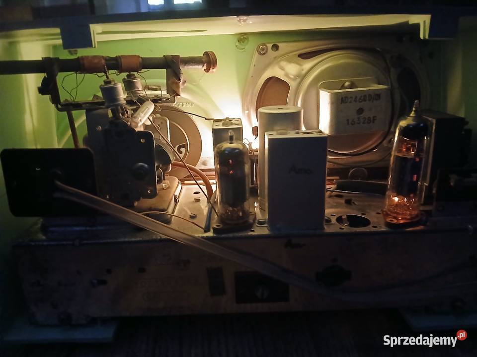 Radio lampowe firmy Grunding Amplitunery