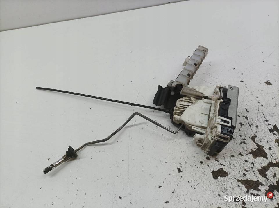 ZAMEK DRZWI TYŁ PRAWY TYŁ P04589922AG A Jeep