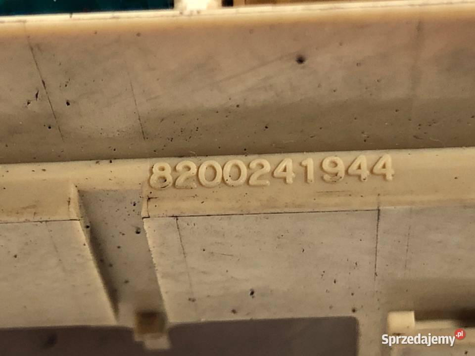 SKRZYNKA BEZPIECZNIKÓW RENAULT CLIO III osobowe podkarpackie sprzedam